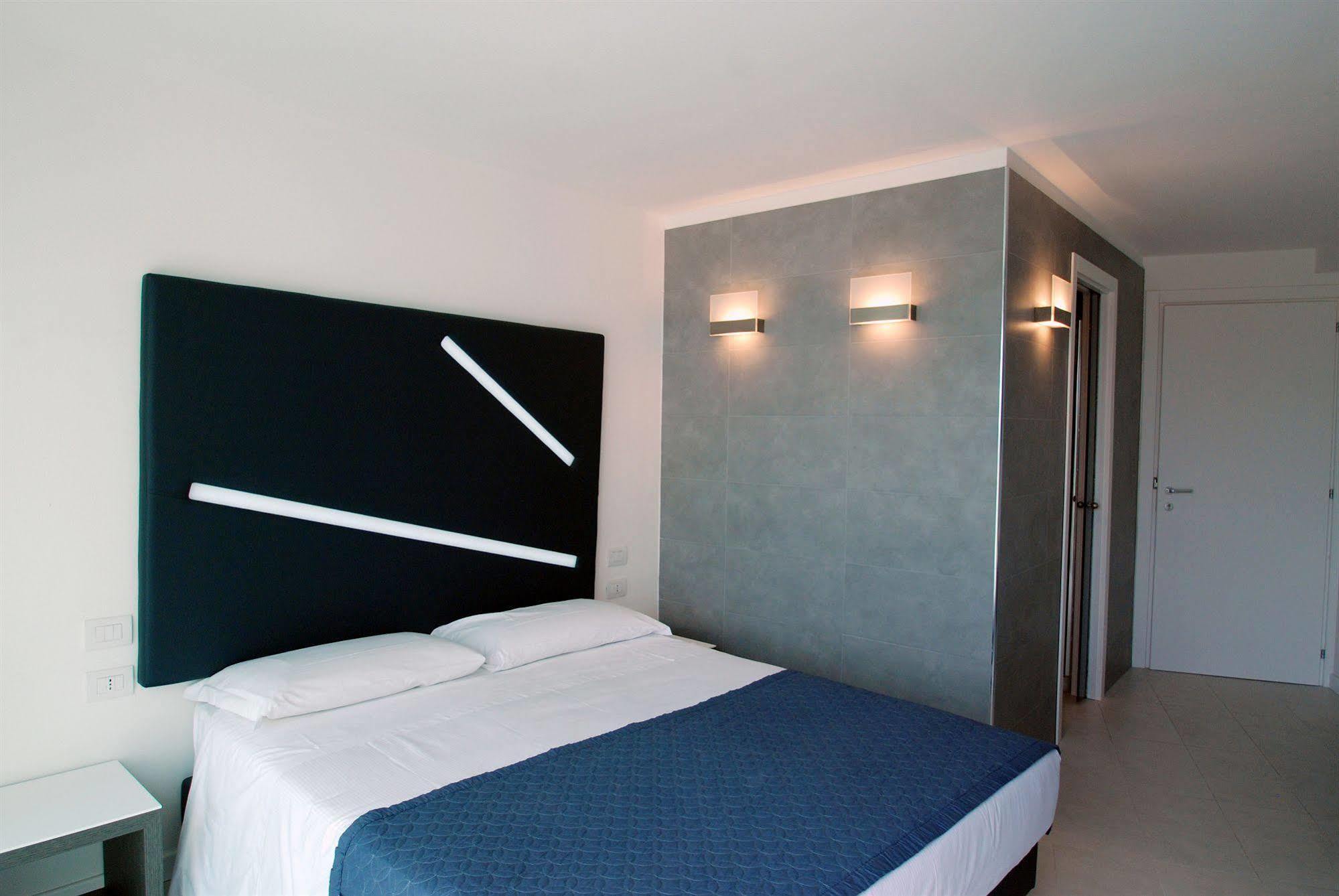 Lungotevere Suite Řím Pokoj fotografie